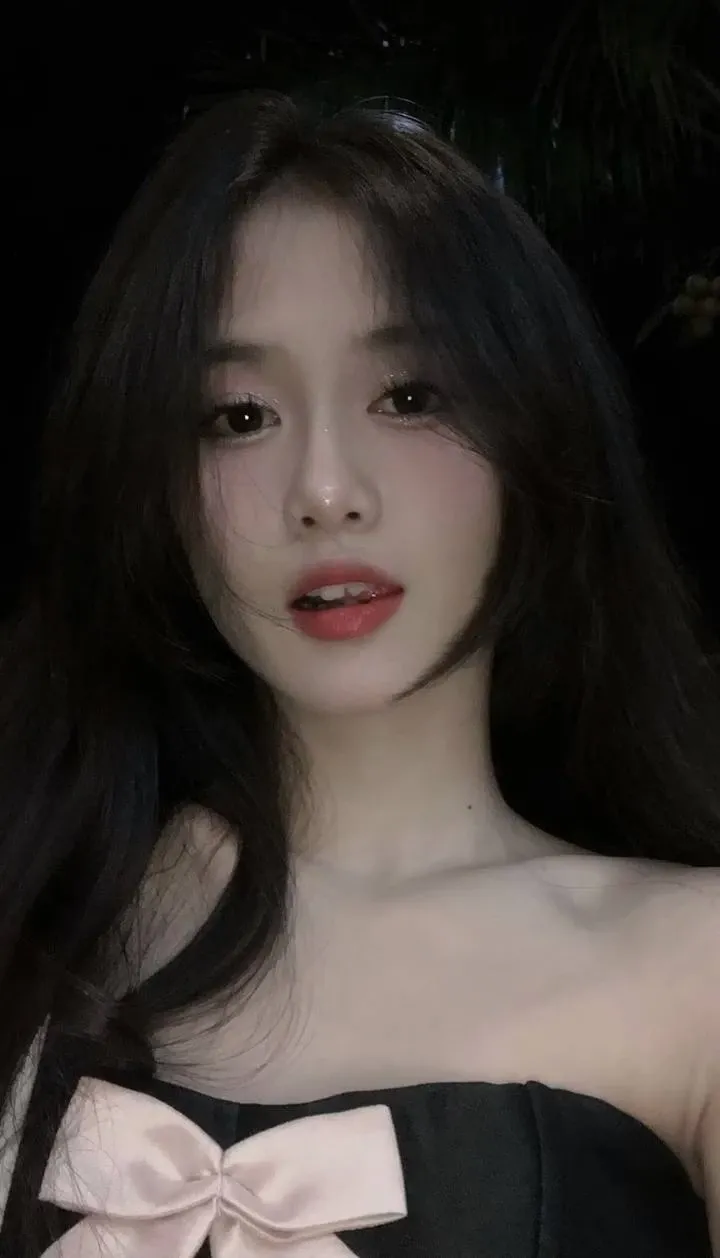ảnh nền gái xinh 4k 11